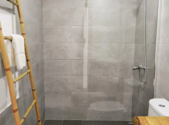 Shark's 롯지 발리알